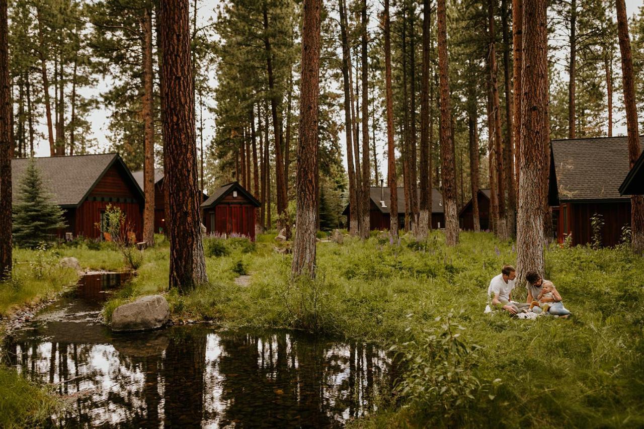 Fivepine Lodge Sisters Exteriör bild
