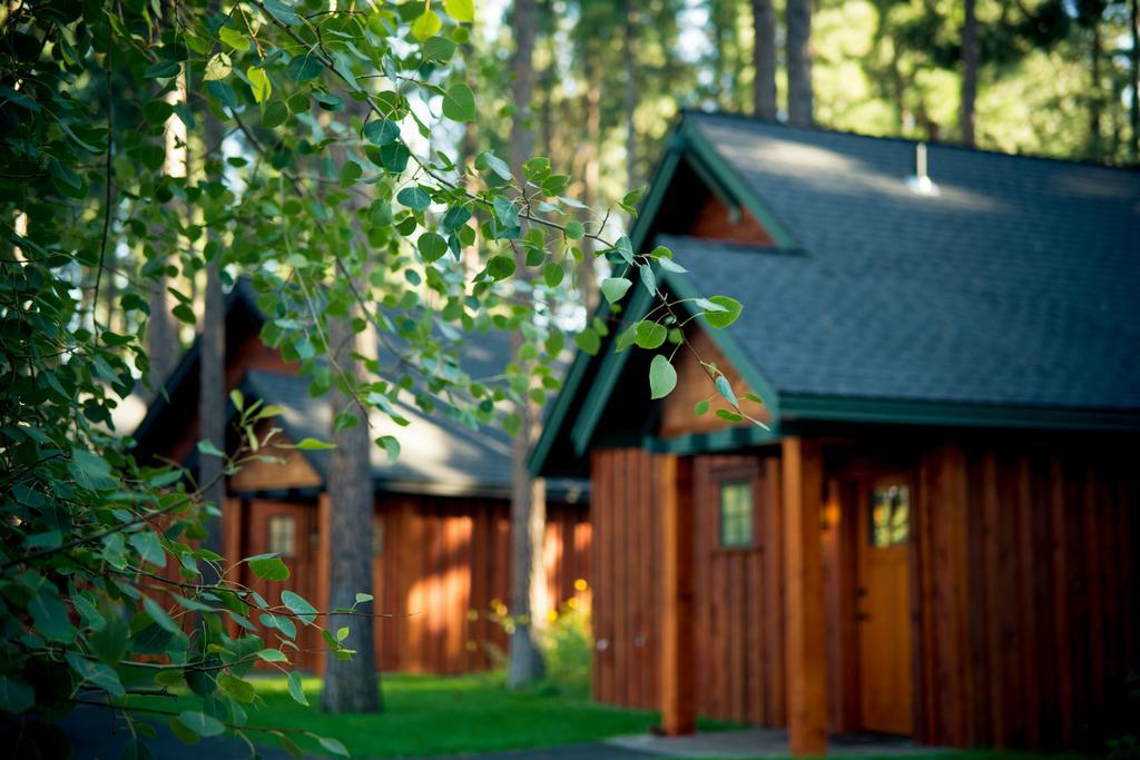 Fivepine Lodge Sisters Exteriör bild